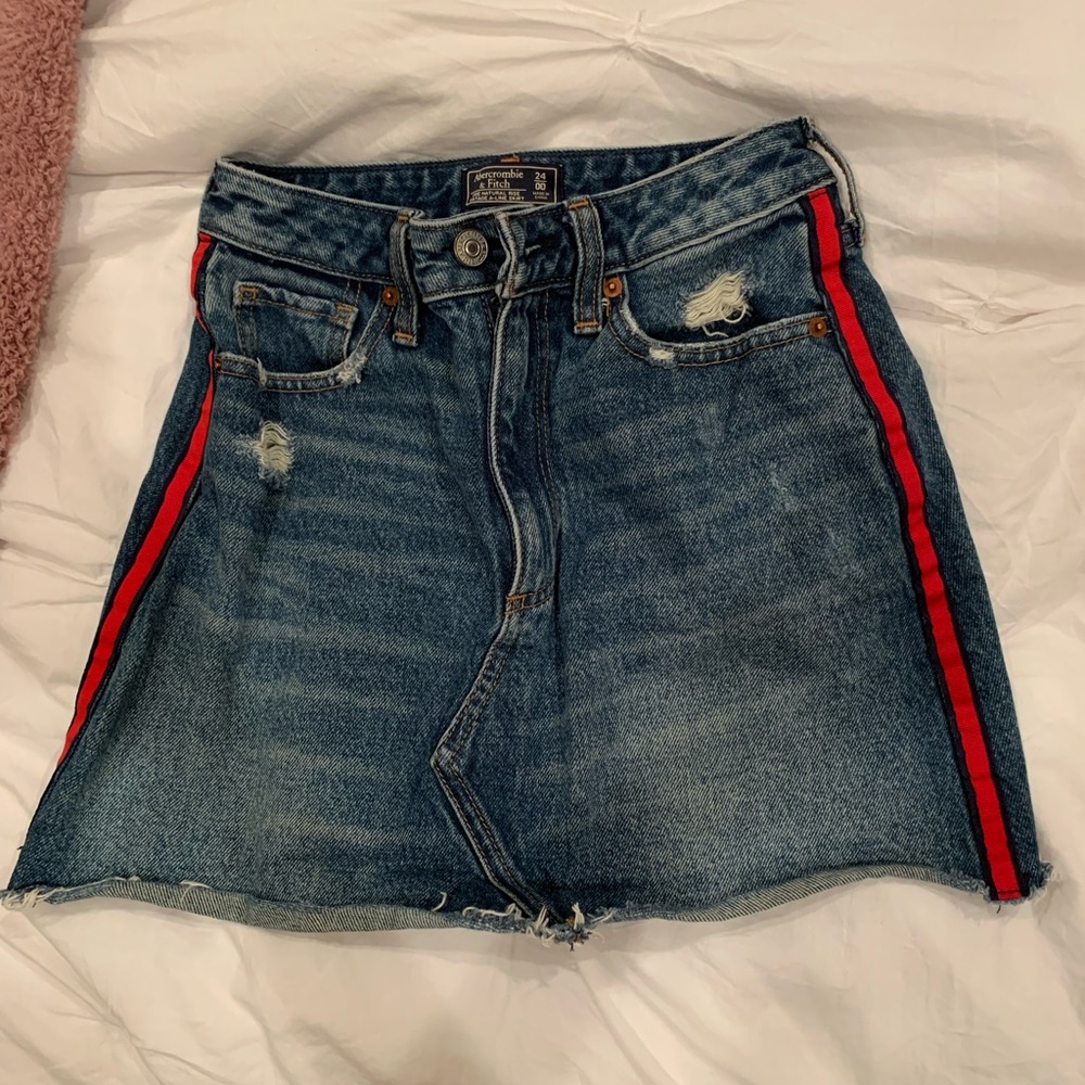 Distressed Abercrombie denim skirt w/ red stripes